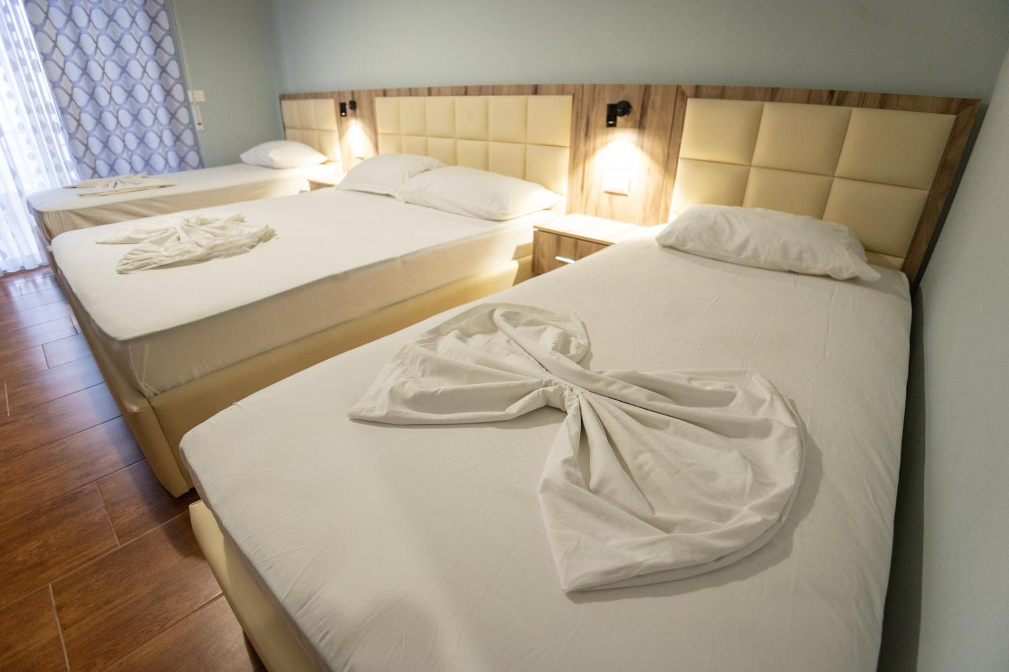 Hotel Klebrido Дуррес Экстерьер фото