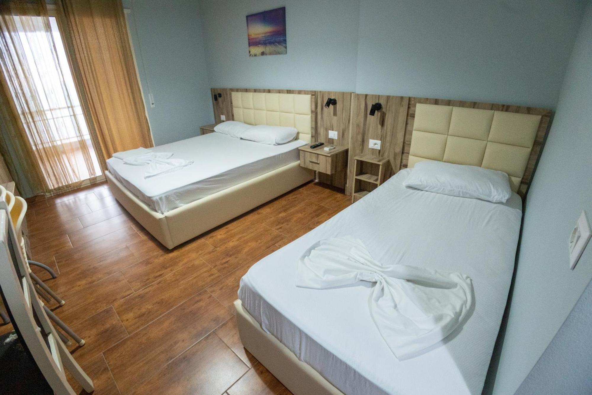 Hotel Klebrido Дуррес Экстерьер фото