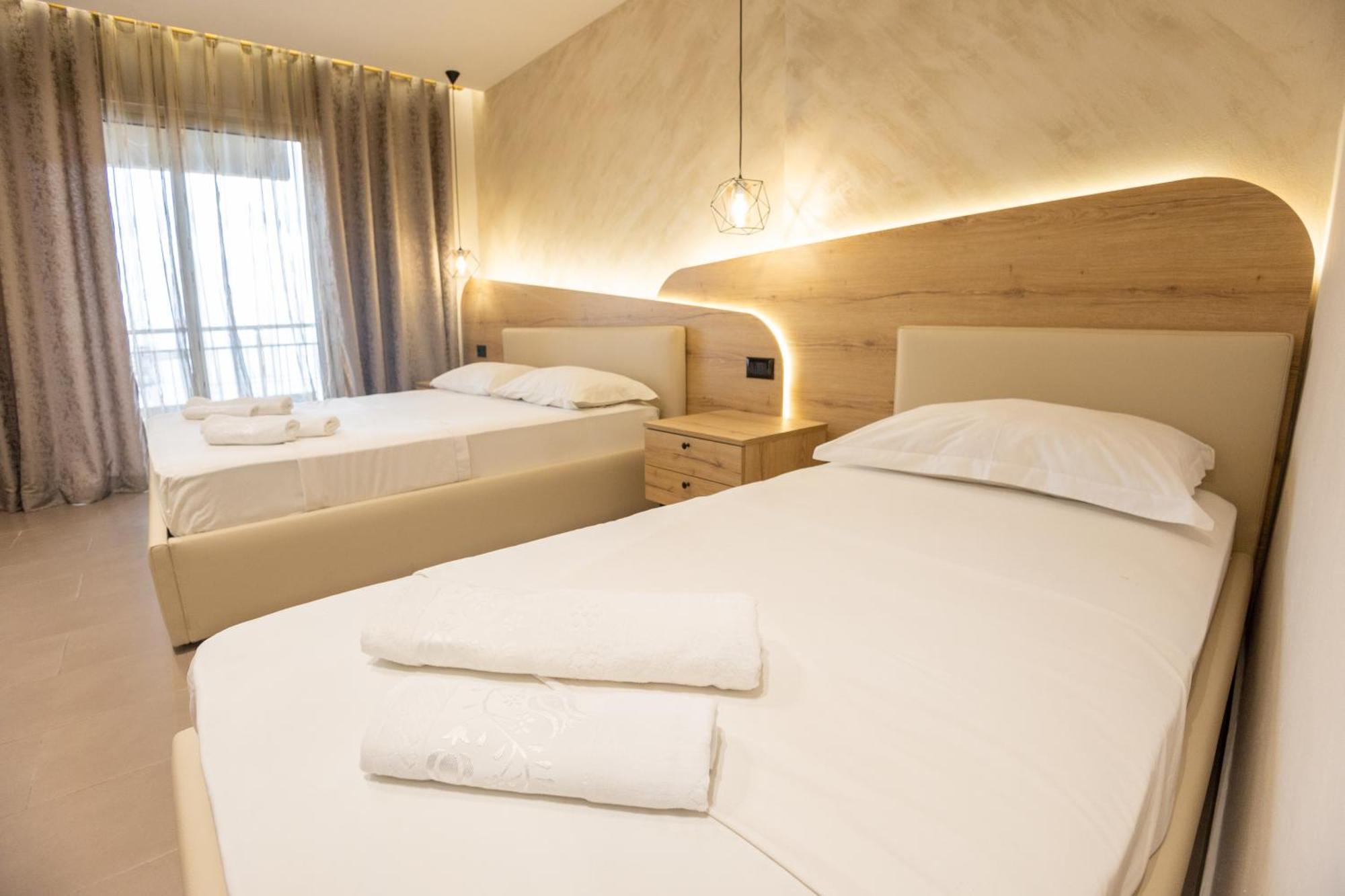 Hotel Klebrido Дуррес Экстерьер фото
