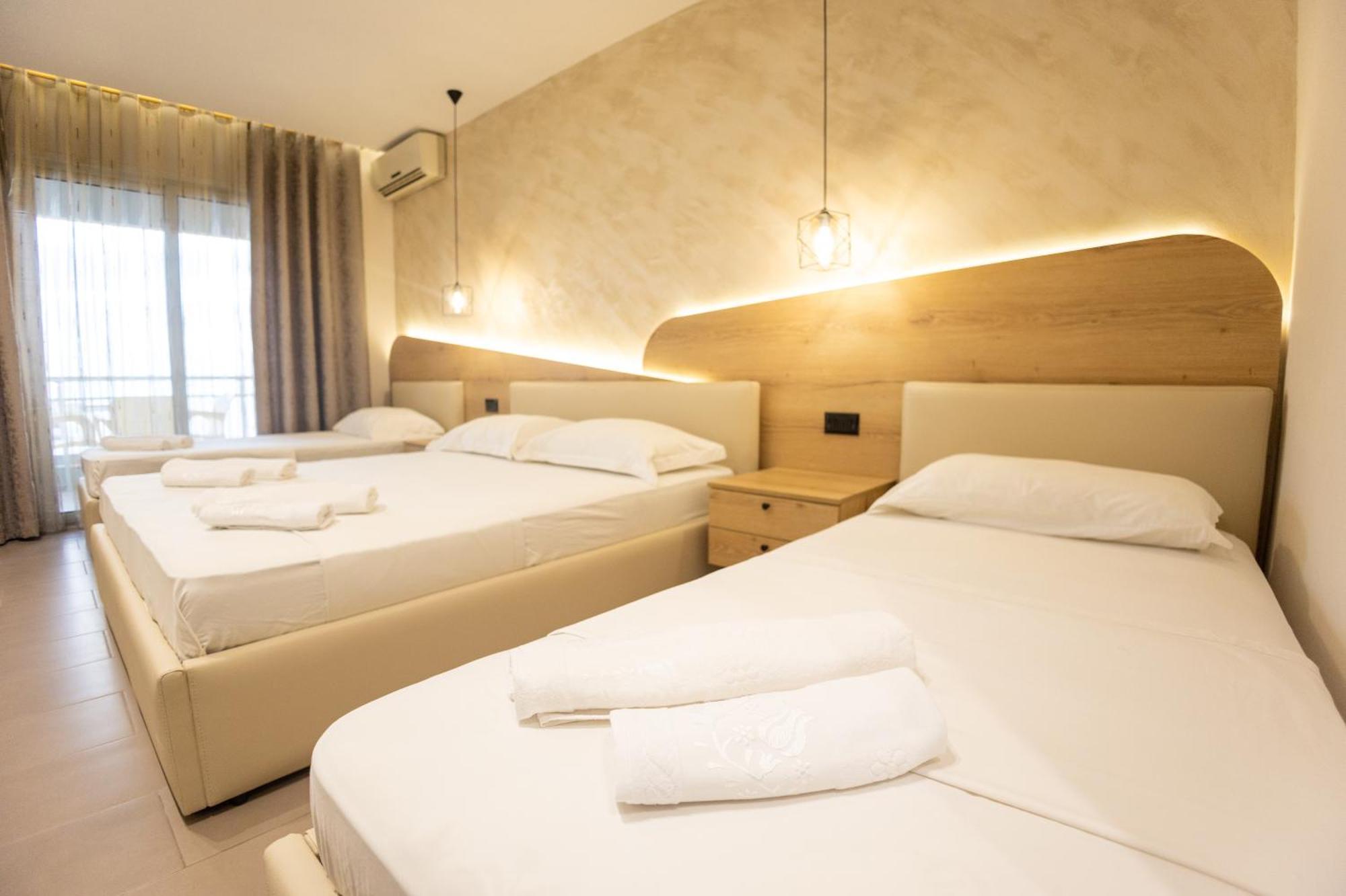 Hotel Klebrido Дуррес Экстерьер фото