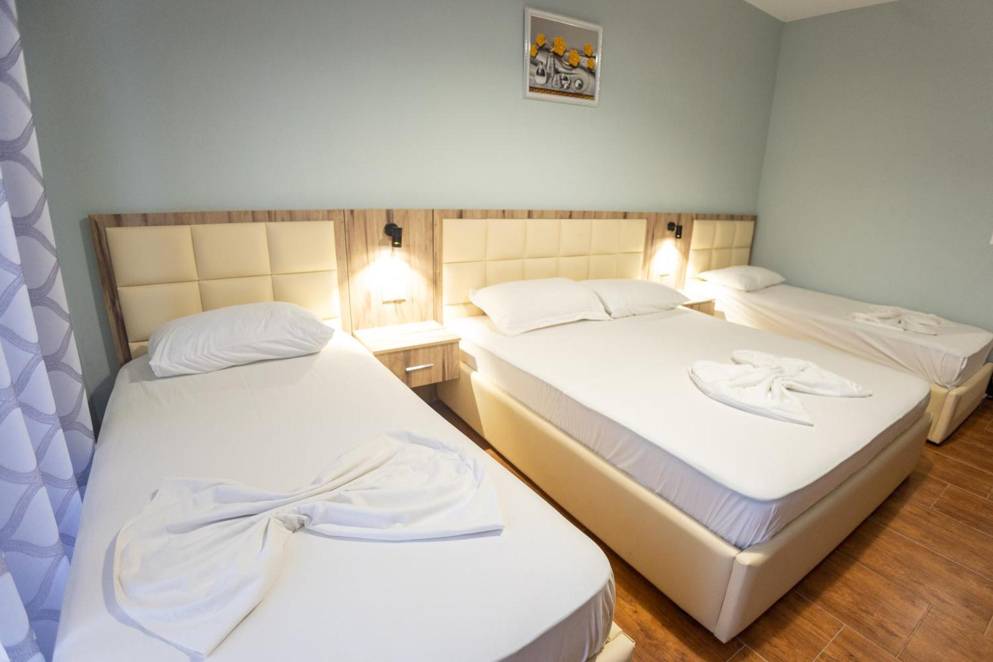Hotel Klebrido Дуррес Экстерьер фото