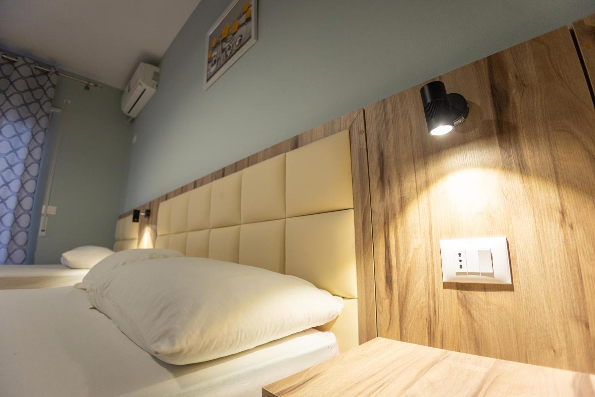 Hotel Klebrido Дуррес Экстерьер фото