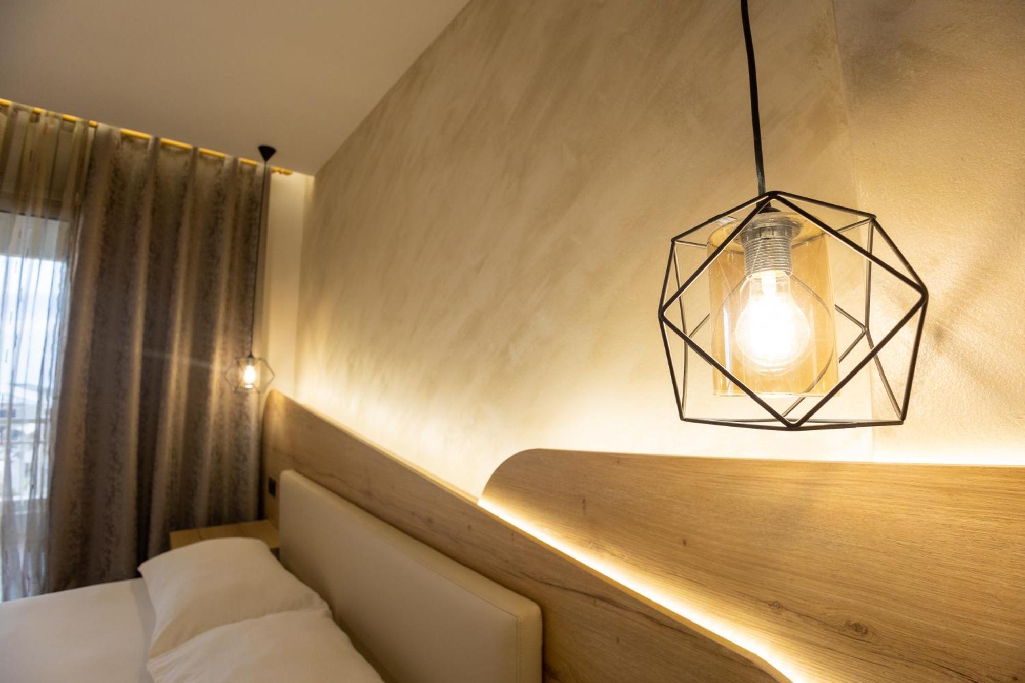 Hotel Klebrido Дуррес Экстерьер фото