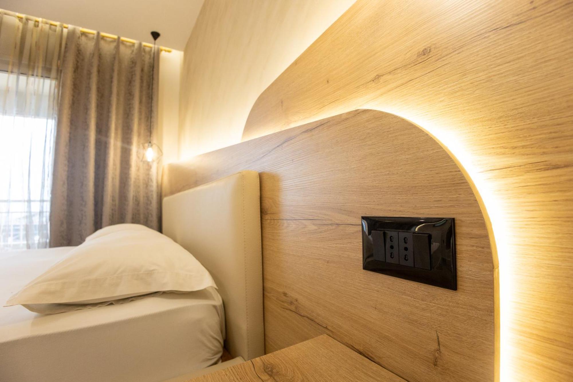 Hotel Klebrido Дуррес Экстерьер фото